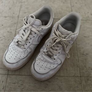 Used Worn Trashed Nike Air Force 1 AF1 Low Men's Sneakers Size 11.5 Triple White